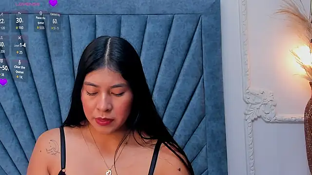 Snapshot of Leandra-Johnson chatting on 6, 4, 2026 Leandra-Johnson online show from 6, 4, 2026