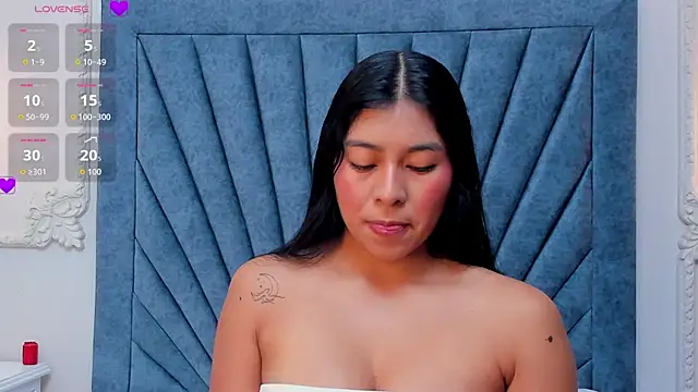 Snapshot of Leandra-Johnson chatting on 15, 4, 2026 Leandra-Johnson online show from 15, 4, 2026