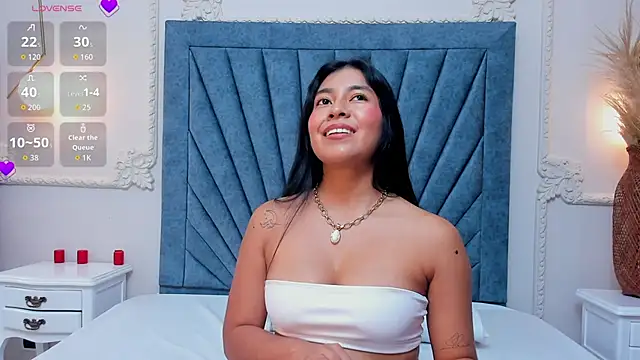 Snapshot of Leandra-Johnson chatting on 15, 4, 2026 Leandra-Johnson online show from 15, 4, 2026