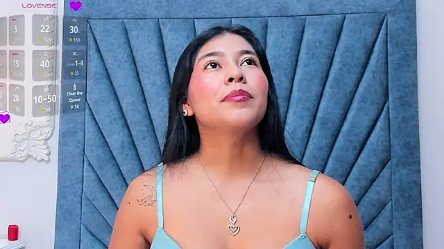 Snapshot of Leandra-Johnson chatting on 18, 4, 2026 Leandra-Johnson online show from 18, 4, 2026