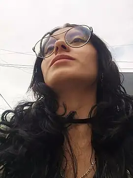 Naomimolie online show from 12, 3, 2026