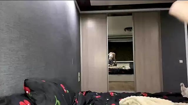 HousedMud online show from 9, 4, 2026