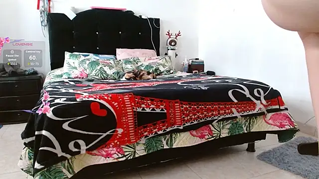 naomi unu online show from 30, 6, 2026