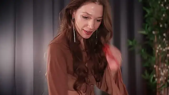 Snapshot of Luxury_Avie chatting on 8, 3, 2026 Luxury Avie online show from 8, 3, 2026