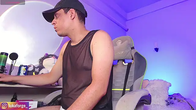 Snapshot of Lukaforge chatting on 17, 4, 2026 Lukaforge online show from 17, 4, 2026