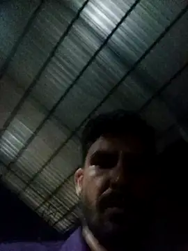 Snapshot of Roberto_stankovisch chatting on 3, 3, 2026 Roberto stankovisch online show from 3, 3, 2026