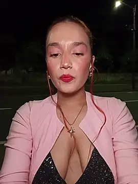 Snapshot of isabella_ferrer99 chatting on 20, 6, 2026 isabella ferrer99 online show from 20, 6, 2026