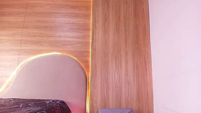 Snapshot of kiara_lp chatting on 18, 4, 2026 kiara lp online show from 18, 4, 2026