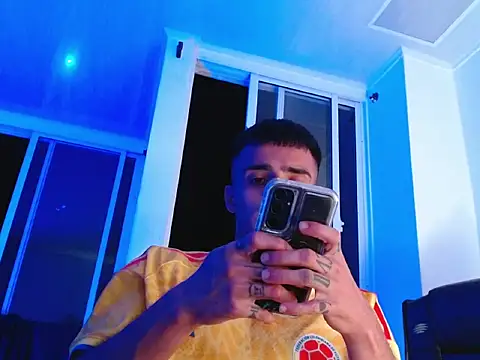 Snapshot of Bad_Boy_Carter69 chatting on 12, 4, 2026 Bad Boy Carter69 online show from 12, 4, 2026