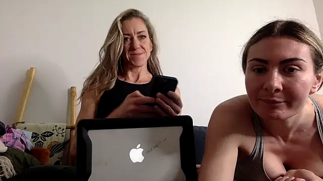 Snapshot of Saigecoach1 chatting on 21, 4, 2026 Saigecoach1 online show from 21, 4, 2026