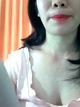 Snapshot of Bondgirl_9 chatting on 1, 4, 2026 Bondgirl 9 online show from 1, 4, 2026