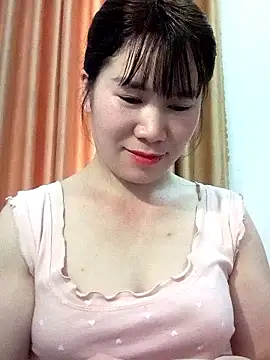 Bondgirl 9 online show from 16, 5, 2026