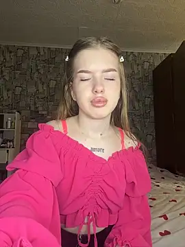 Snapshot of KayShaw chatting on 25, 3, 2026 KayShaw online show from 25, 3, 2026