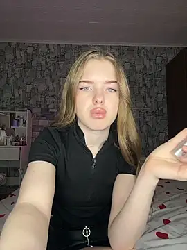 Snapshot of KayShaw chatting on 27, 3, 2026 KayShaw online show from 27, 3, 2026