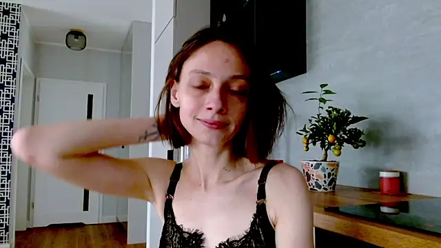 Snapshot of misssweet chatting on 4, 6, 2026 misssweet online show from 4, 6, 2026