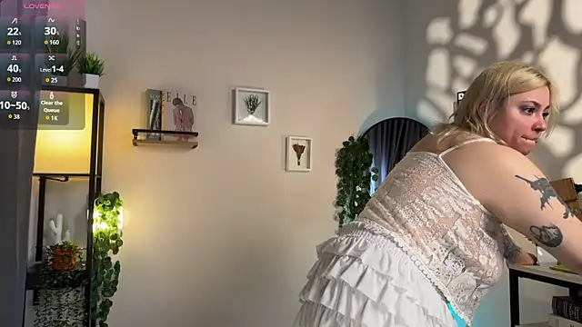 Snapshot of eyes_are_higher16333 chatting on 10, 4, 2026 eyes are higher16333 online show from 10, 4, 2026