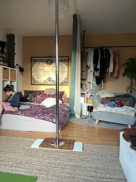 Snapshot of SkinnyLilly chatting on 31, 3, 2026 SkinnyLilly online show from 31, 3, 2026