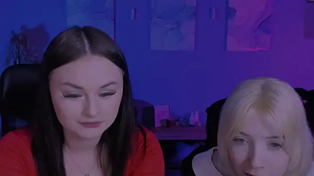 Snapshot of miss_courtney_ chatting on 22, 4, 2026 miss courtney online show from 22, 4, 2026