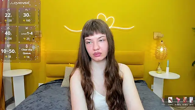 Snapshot of AgnesBeautiful chatting on 4, 4, 2026 AgnesBeautiful online show from 4, 4, 2026