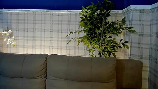 Snapshot of Edna_Martin chatting on 25, 4, 2026 Edna Martin online show from 25, 4, 2026