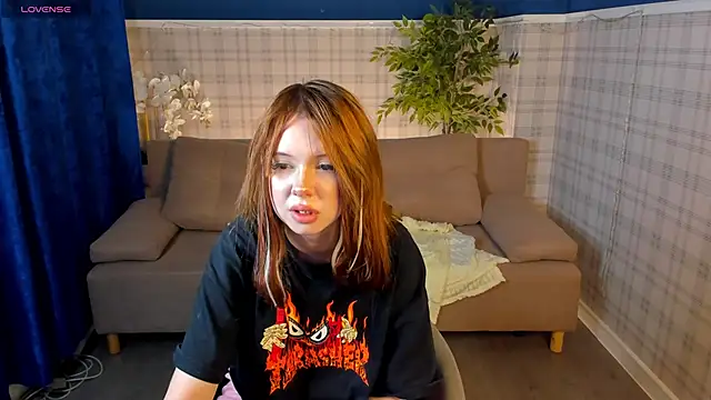 Snapshot of Edna_Martin chatting on 29, 6, 2026 Edna Martin online show from 29, 6, 2026