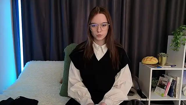 Snapshot of SunyLily chatting on 20, 3, 2026 SunyLily online show from 20, 3, 2026