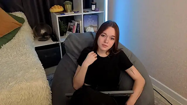 Snapshot of SunyLily chatting on 28, 3, 2026 SunyLily online show from 28, 3, 2026