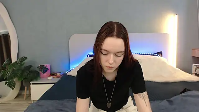 Snapshot of SunyLily chatting on 22, 4, 2026 SunyLily online show from 22, 4, 2026