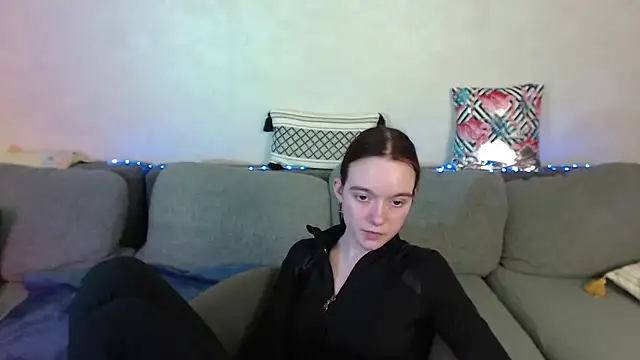 Snapshot of SunyLily chatting on 25, 4, 2026 SunyLily online show from 25, 4, 2026