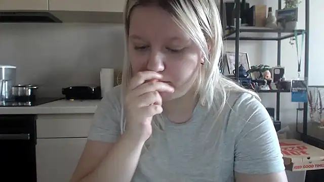 Snapshot of LenaSecret19 chatting on 25, 6, 2026 LenaSecret19 online show from 25, 6, 2026
