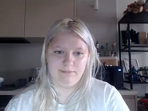 Snapshot of LenaSecret19 chatting on 15, 7, 2026 LenaSecret19 online show from 15, 7, 2026