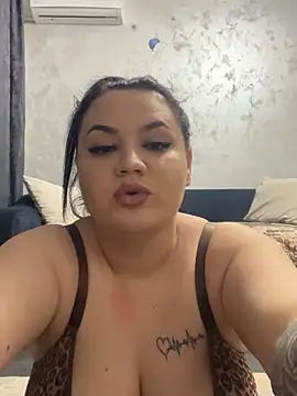 Snapshot of julietalovee chatting on 26, 4, 2026 julietalovee online show from 26, 4, 2026