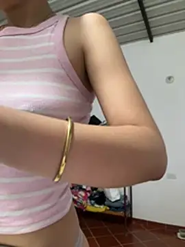 Snapshot of Nicole_Cute04 chatting on 13, 3, 2026 Nicole Cute04 online show from 13, 3, 2026