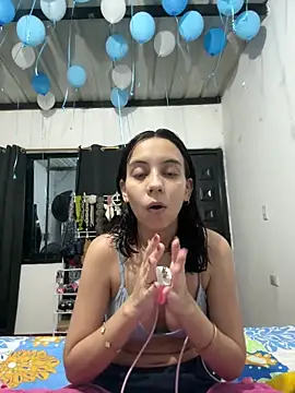 Snapshot of Nicole_Cute04 chatting on 21, 3, 2026 Nicole Cute04 online show from 21, 3, 2026