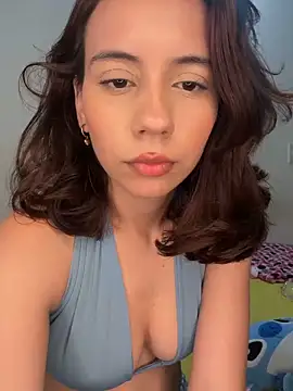 Snapshot of Nicole_Cute04 chatting on 28, 3, 2026 Nicole Cute04 online show from 28, 3, 2026