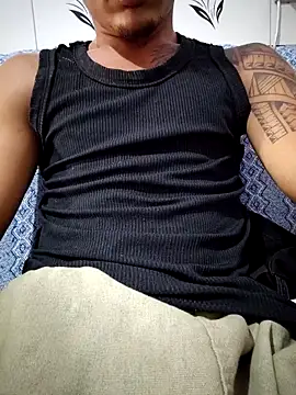 Snapshot of Oozs chatting on 20, 4, 2026 Oozs online show from 20, 4, 2026