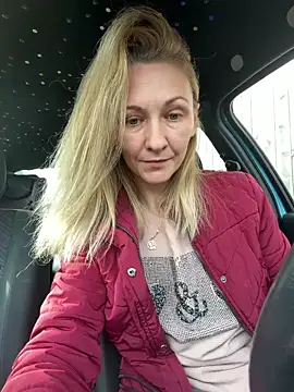 Snapshot of Secret_Ladyx chatting on 27, 3, 2026 Secret Ladyx online show from 27, 3, 2026