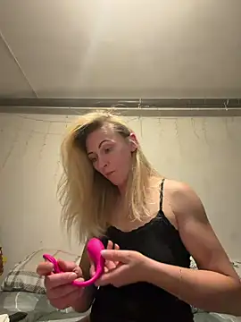 Secret Ladyx online show from 24, 7, 2026
