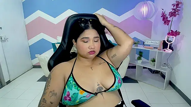 Snapshot of gaby_sweet10 chatting on 14, 4, 2026 gaby sweet10 online show from 14, 4, 2026