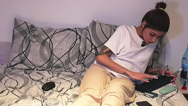 Snapshot of sweelexy chatting on 12, 4, 2026 sweelexy online show from 12, 4, 2026