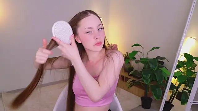 Snapshot of I_m_Regina chatting on 7, 4, 2026 I m Regina online show from 7, 4, 2026