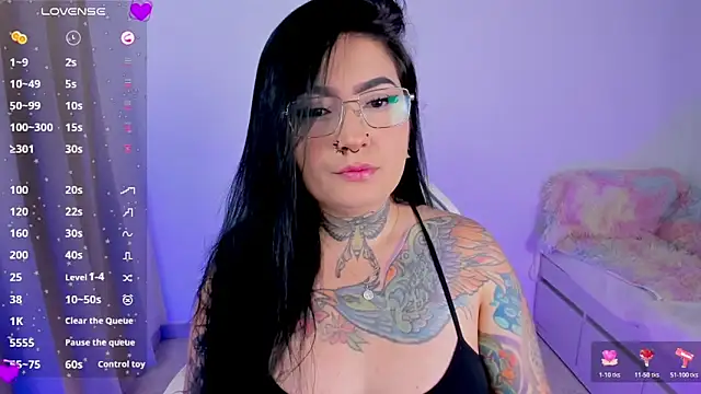 Snapshot of heeyy_kitty chatting on 30, 4, 2026 heeyy kitty online show from 30, 4, 2026