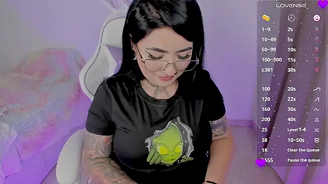 Snapshot of heeyy_kitty chatting on 16, 5, 2026 heeyy kitty online show from 16, 5, 2026