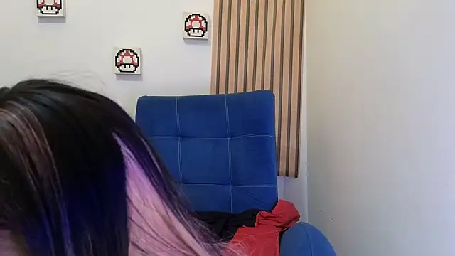 Snapshot of Caroline_hernandes chatting on 5, 4, 2026 Caroline hernandes online show from 5, 4, 2026