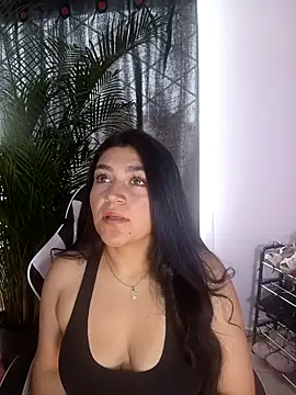 Snapshot of sckarlet1 chatting on 9, 4, 2026 sckarlet1 online show from 9, 4, 2026