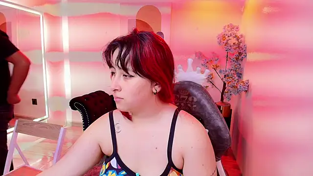 Snapshot of TarlyWho chatting on 15, 4, 2026 TarlyWho online show from 15, 4, 2026