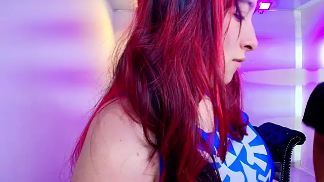 Snapshot of TarlyWho chatting on 21, 4, 2026 TarlyWho online show from 21, 4, 2026