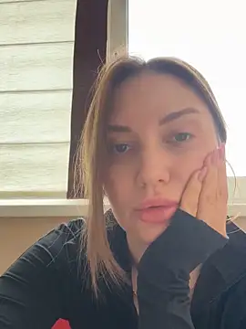 Snapshot of Linda_loona chatting on 4, 3, 2026 Linda loona online show from 4, 3, 2026