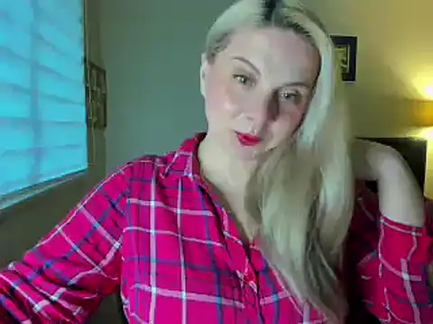 Snapshot of callme_iva chatting on 11, 3, 2026 callme iva online show from 11, 3, 2026