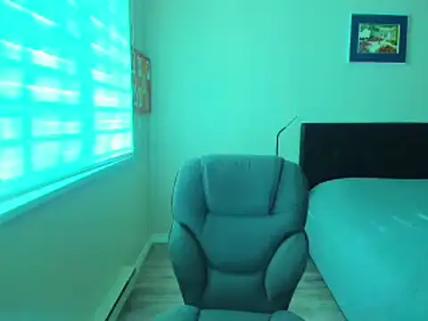 Snapshot of callme_iva chatting on 5, 4, 2026 callme iva online show from 5, 4, 2026